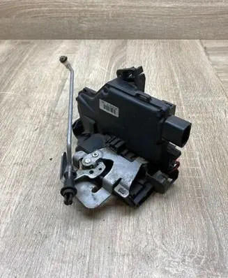 Audi A4 S4 B6 8E 8H Front door lock 8E1837016C