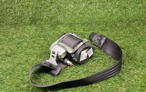 Volvo C70 Front seatbelt 9466917 603254400