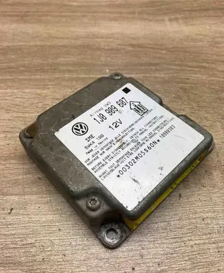 Volkswagen PASSAT B5 Airbag control unit/module 1J0909607 5WK4199