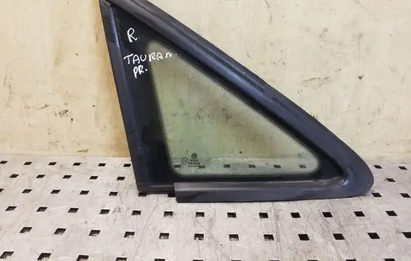 Volkswagen Touran I Front triangle window/glass 43R00048