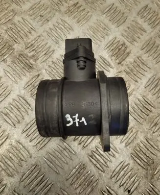 Volkswagen Golf V Mass air flow meter 0280217121 06A906461