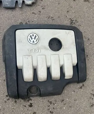 Volkswagen Touran I Engine cover (trim) 0W036103 AU03G103 03G103925B