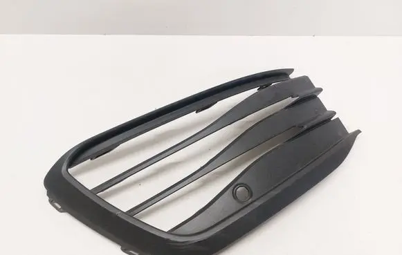 Front bumper lower grill