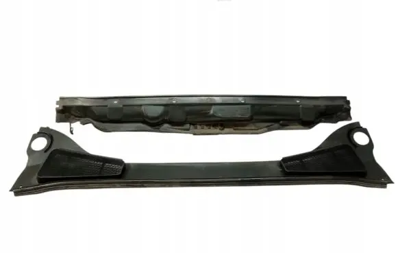Ford Focus Wiper trim BM51A01628AE