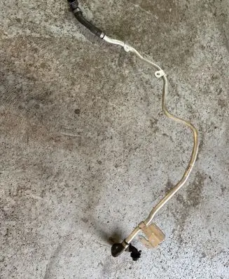 Air conditioning (A/C) pipe/hose