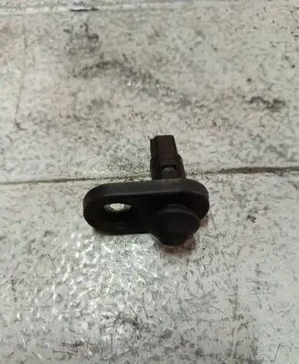 Toyota Avensis T250 Rear door sensor 