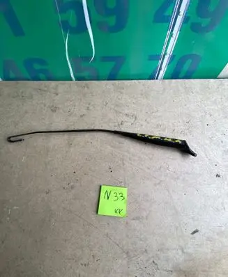 Mercedes-Benz A W168 Front wiper blade arm A1688200544