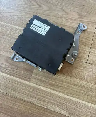 Lexus RX 450H Brake system control unit/module UACA0110 8968033010