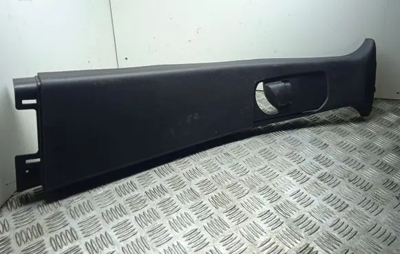 Jeep Grand Cherokee (B) pillar trim (top) I01525070BLR