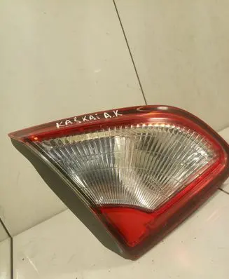 Nissan Qashqai Tailgate rear/tail lights 89503189
