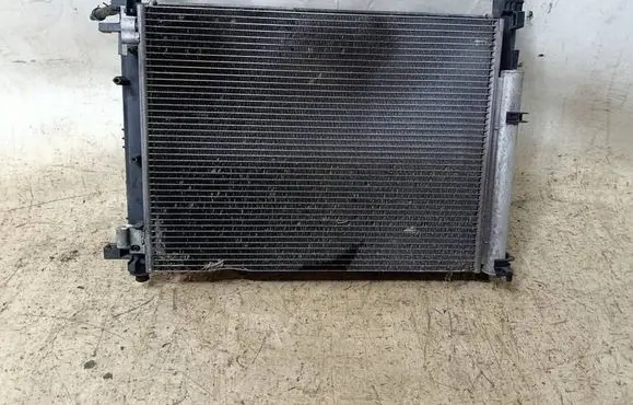 Renault Captur Radiator set 921006843RU5 21410B680A 214818009R