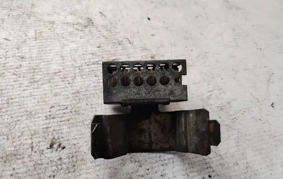 Ford Escort Heater blower motor/fan resistor 18B647