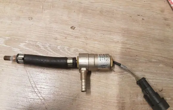 Jeep Grand Cherokee (WJ) LP gas injector 67R010738