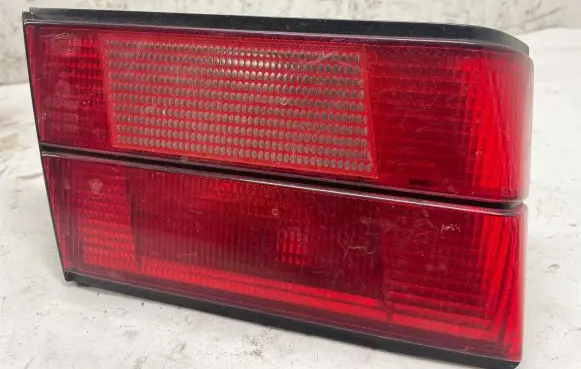 BMW 5 E34 Tailgate rear/tail lights 8769R23 JR2200T AER87