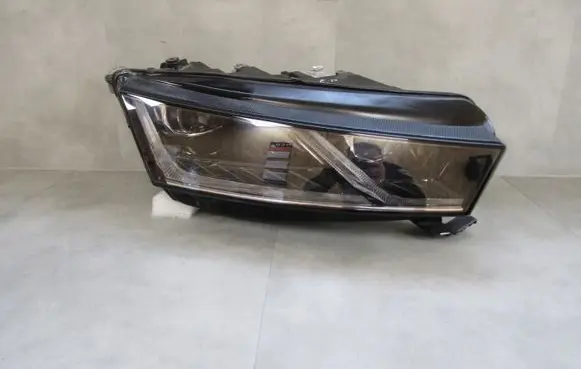 Skoda Octavia Mk4 Headlight/headlamp