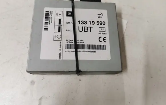 Opel Insignia A Antenna control unit 13319590 035252 495121918
