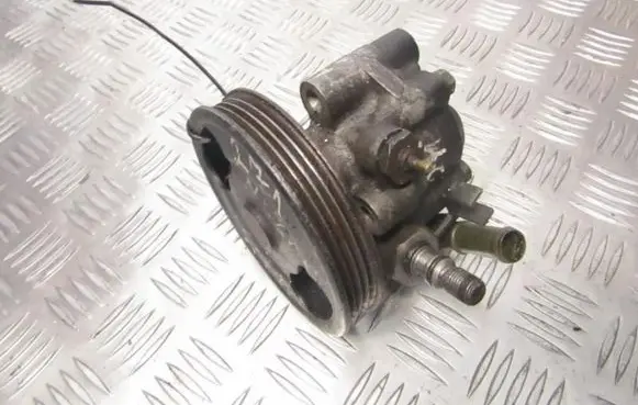 Mazda 323 Power steering pump