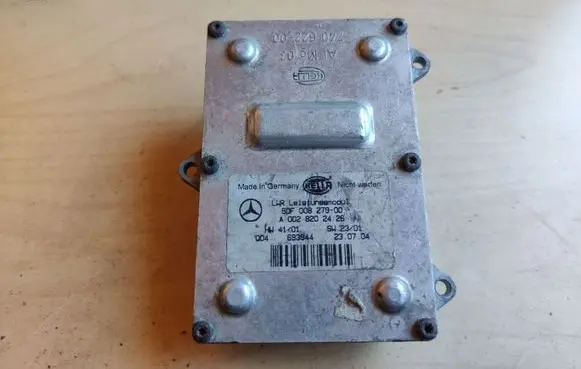Mercedes-Benz E W211 Headlight ballast module Xenon 5DF00827900