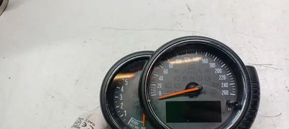 Mini Clubman F54 Speedometer (instrument cluster) 