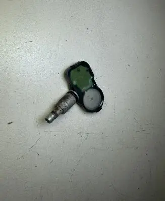 Nissan Juke I F15 Tire pressure sensor 407006WY0B 147012394B 007080B
