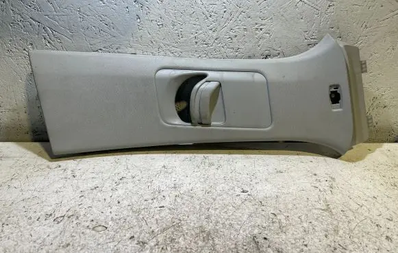 Skoda Fabia Mk3 (NJ) (B) pillar trim (top) 6V0867294