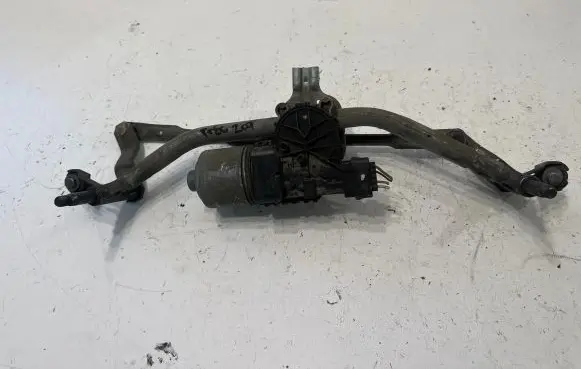 Peugeot 207 Front wiper linkage and motor 0390241540 0310081