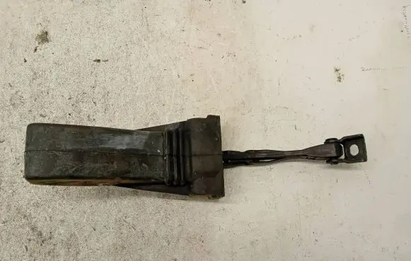Volkswagen Touareg II Front door check strap stopper 7P0837267CB