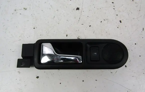 Volkswagen PASSAT B5 Rear door interior handle 