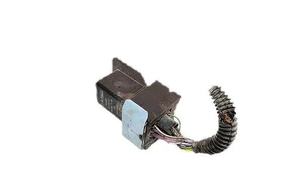 Peugeot 106 Glow plug pre-heat relay 9666671780