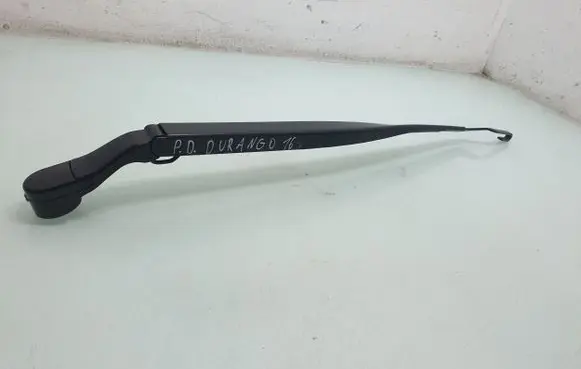 Front wiper blade arm