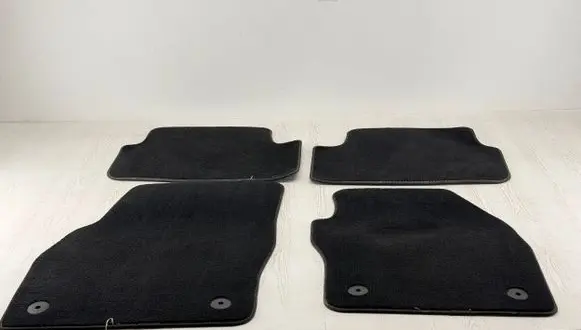 Audi A1 Car floor mat set 82C863011