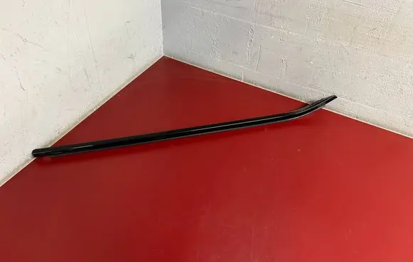 BMW X3 G01 Door glass trim 7410016