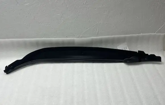 Audi Q4 e-tron Fender end trim 89A821112
