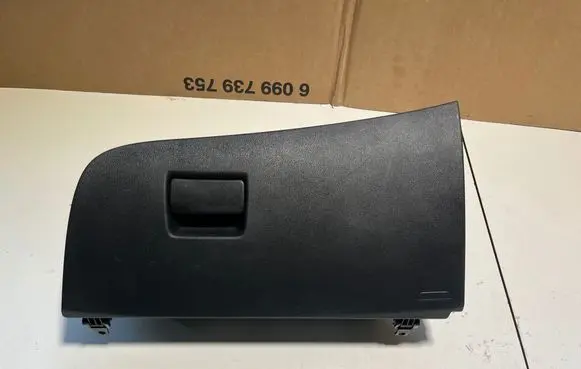 Opel Insignia B Glove box 39039941