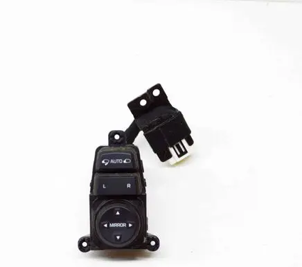 Hyundai Tucson TL Wing mirror switch 93573D3100