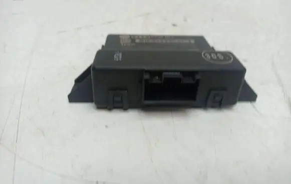 Audi A4 S4 B8 8K Gateway control module 8T0907468D 403221
