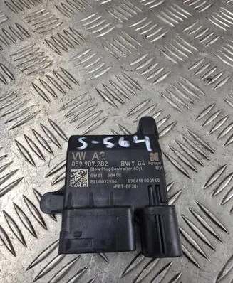 Audi A7 S7 4K8 Glow plug pre-heat relay 059907282