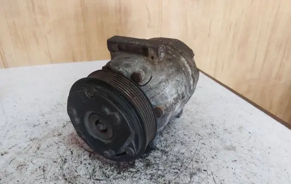 Renault Scenic I Air conditioning (A/C) compressor (pump) 12345923 1135309 101710608