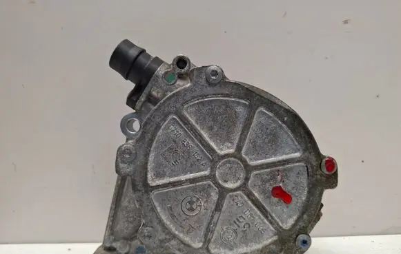BMW X3 F25 Vacuum pump 247002004 0710336189D