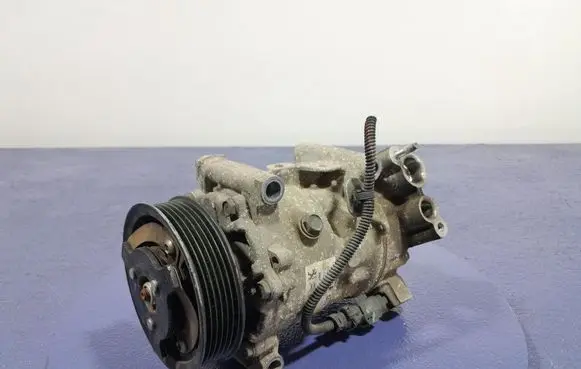 Peugeot 208 I Air conditioning (A/C) compressor (pump) 9675655880
