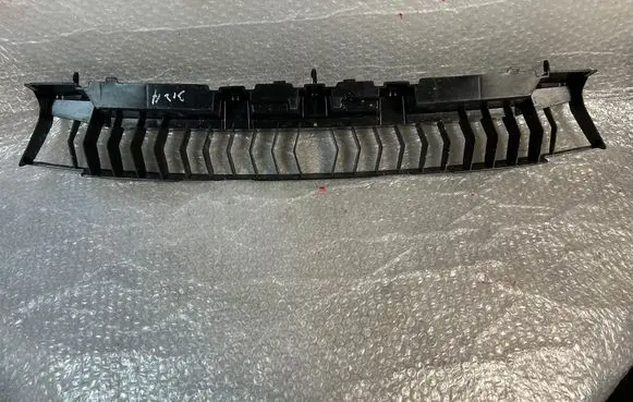 Volvo EX30 Rear bumper mounting bracket 80001827