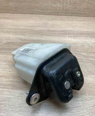 Honda Civic Front door check strap stopper 0007338