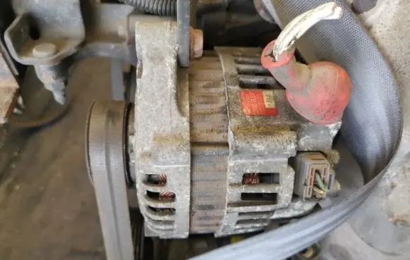 Nissan Almera N16 Generator/alternator lr180762 23100bu010