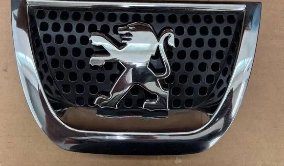 Peugeot 3008 I Manufacturer badge logo/emblem