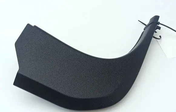 Foot area side trim