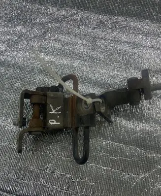Volkswagen Golf V Front door hinge set 
