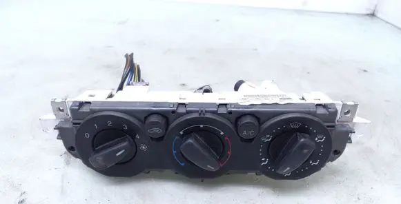 Ford Focus Climate control unit 3M5T19980AD