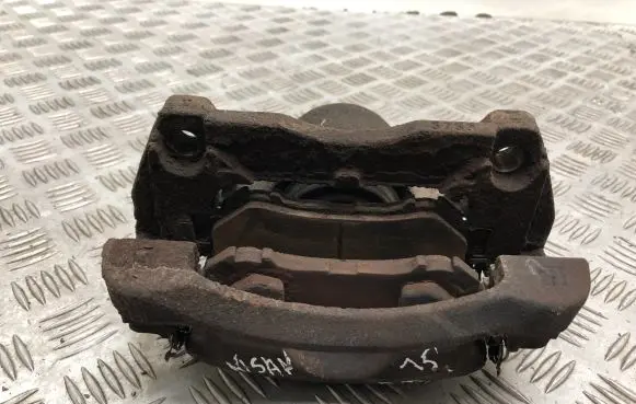 Nissan Qashqai Front brake caliper