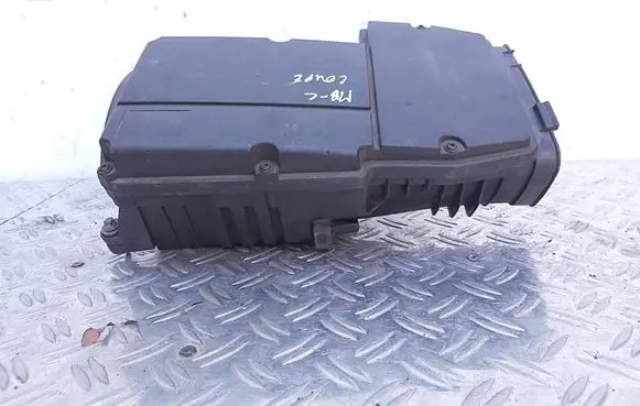 Mercedes-Benz C W203 Air filter box A2710900901