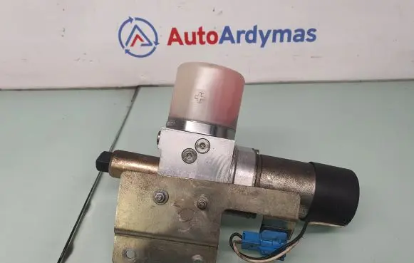 BMW 7 E65 E66 Tailgate hydraulic pump motor 7137999 51247137999 7015009